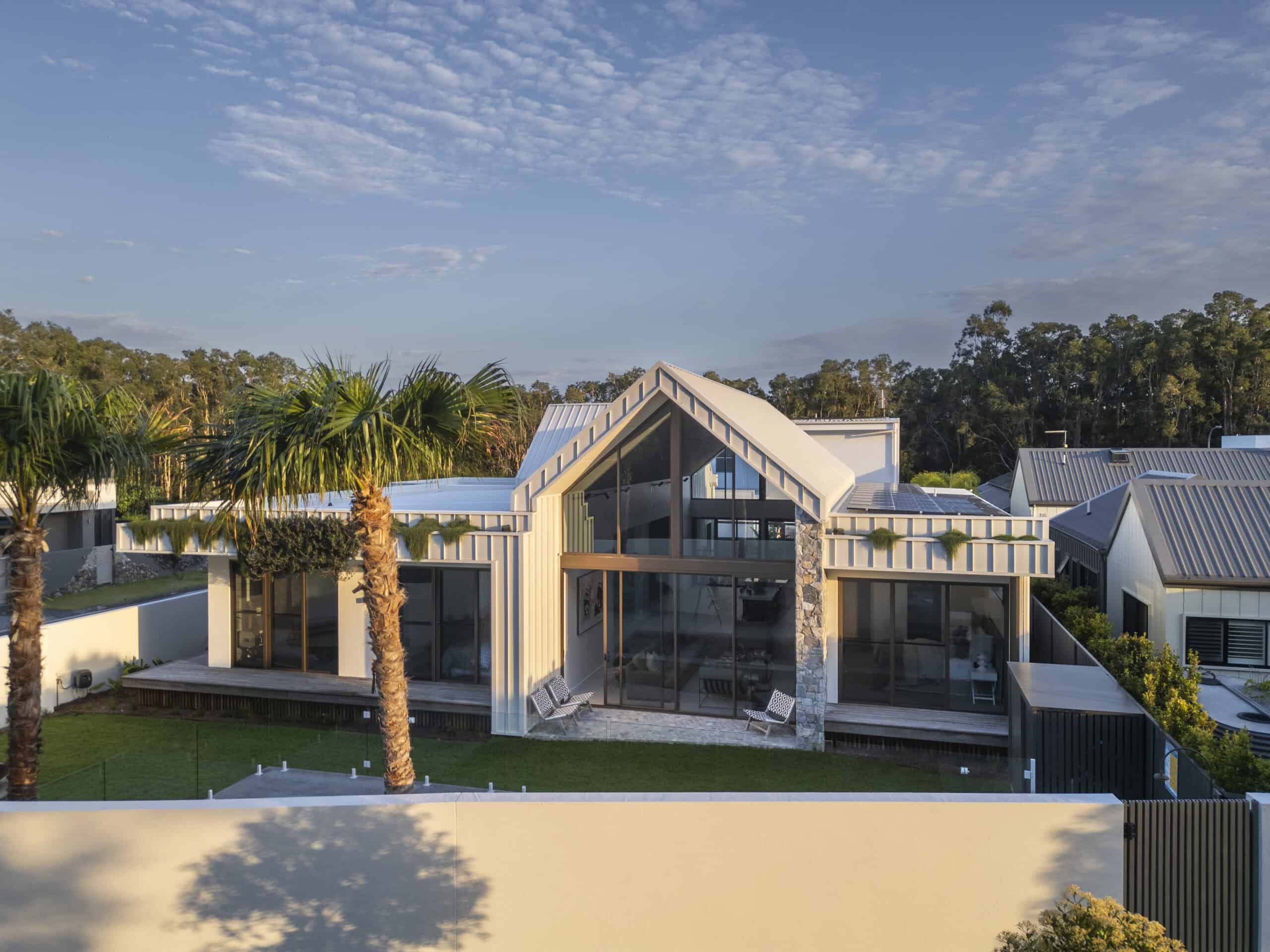Residential pool frontage — Alspec